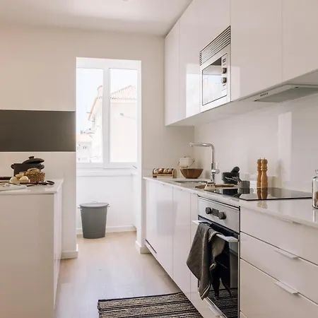 Liac - 2 Bedrooms In Alvalade Appartamento *