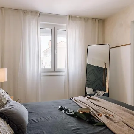 Liac - 2 Bedrooms In Alvalade *