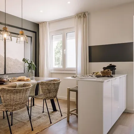 Liac - 2 Bedrooms In Alvalade Apartmán